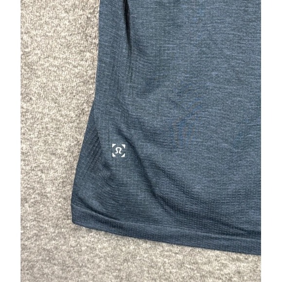 Lululemon Vent Tech Short Sleeve Textured Polo Shirt‎ Blue Mens Size L Athletic - Picture 3 of 9